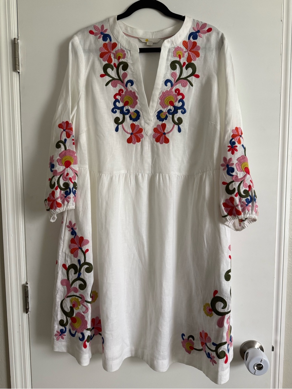 Boden White Cotton Tunic Dress with Multicolor Floral Embroidery
